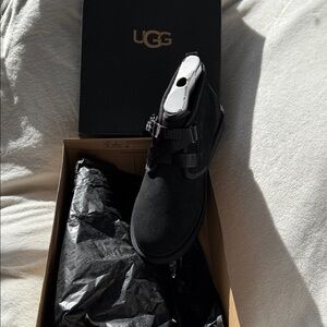 black UGGs  size 13 men neumel quick click.